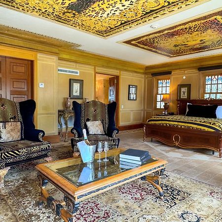 The Villa Casa Casuarina Майами-Бич Экстерьер фото