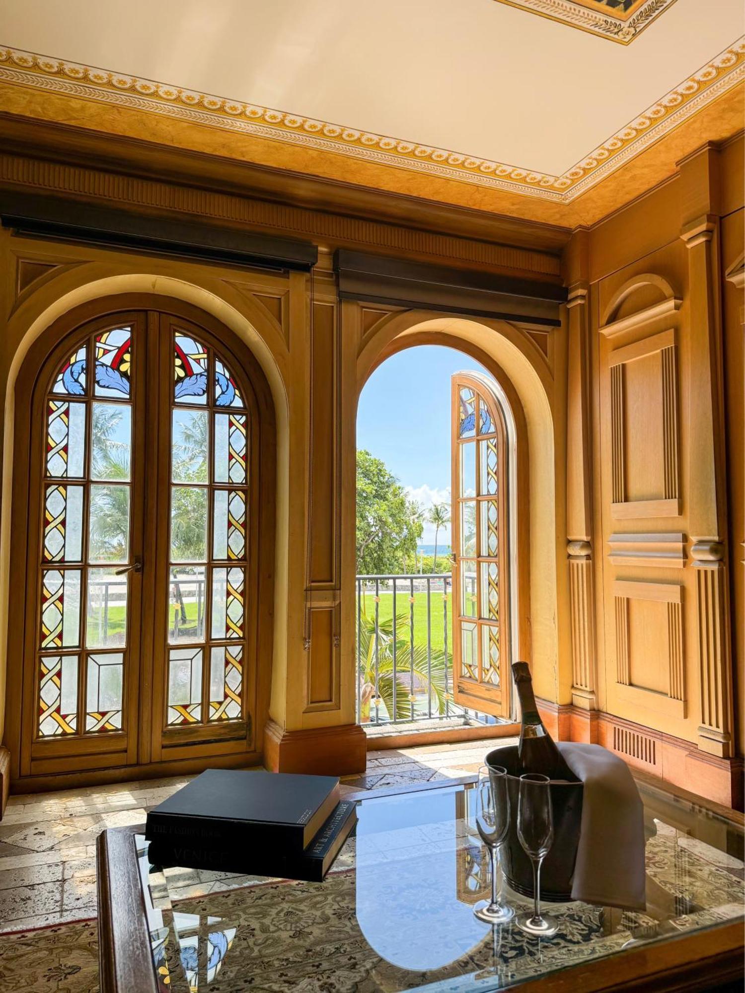 The Villa Casa Casuarina Майами-Бич Экстерьер фото