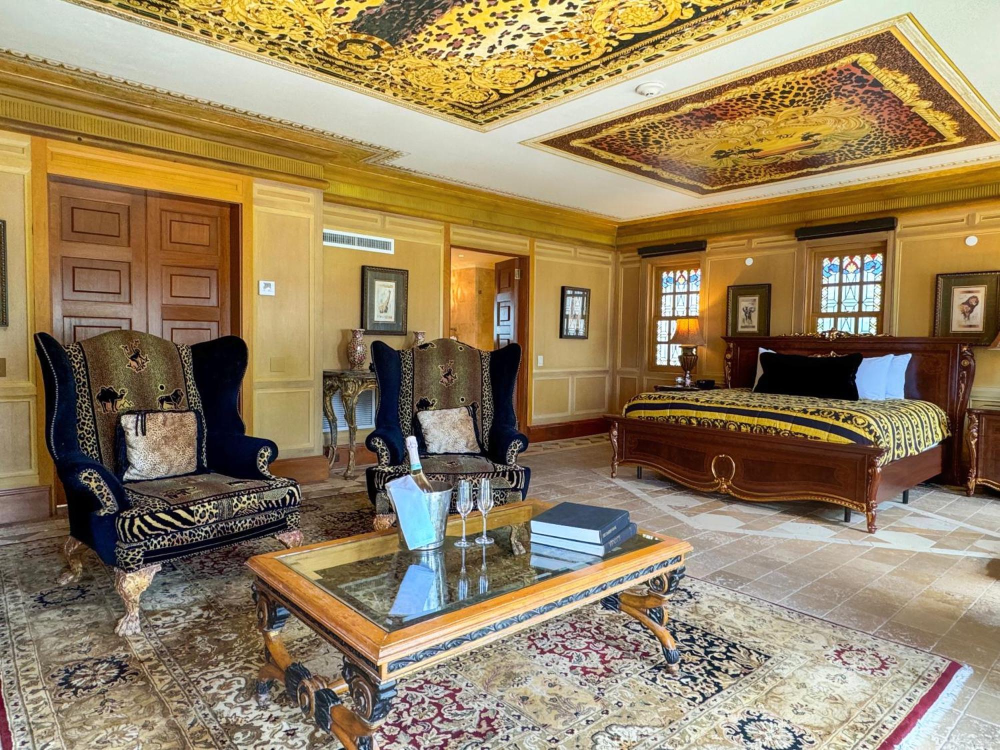 The Villa Casa Casuarina Майами-Бич Экстерьер фото